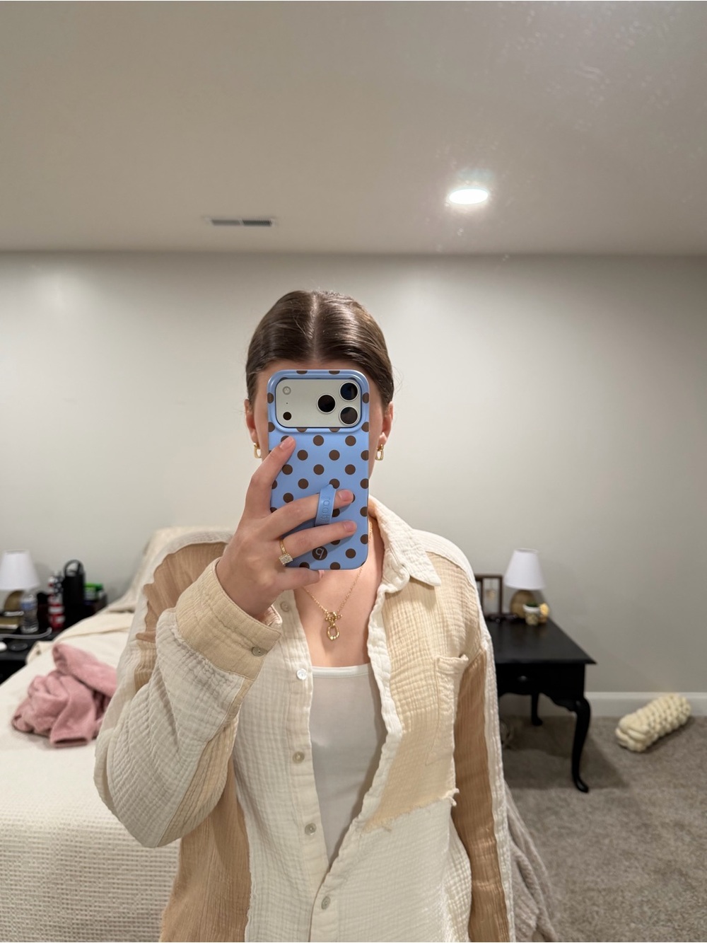 Women’s Colorblock Button-Front Shirt - Picture 3 of 3